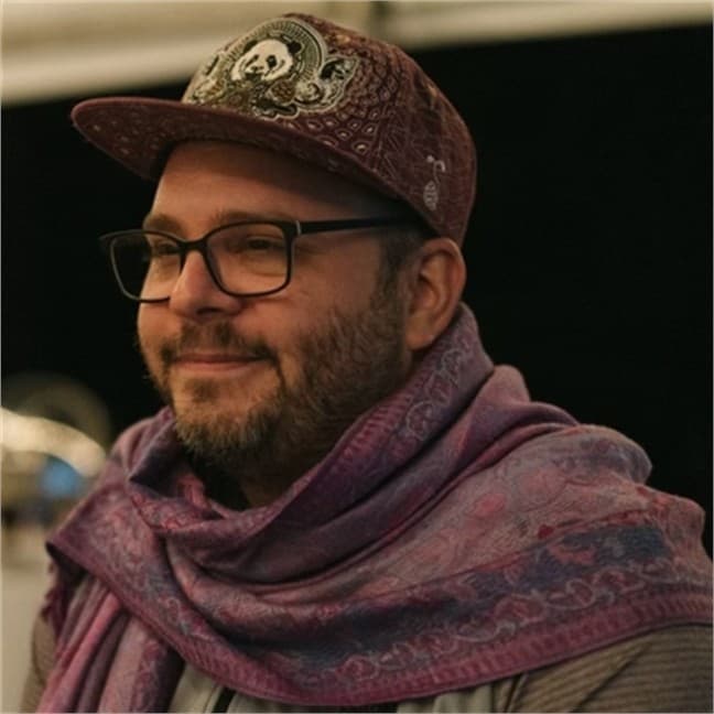 Joe, the practitioner behind Global Reiki